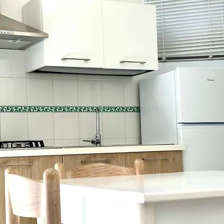 Palme 12 - Marcelli, Monolocale Con Terrazzino, Le Palme Appartamento Marcelli